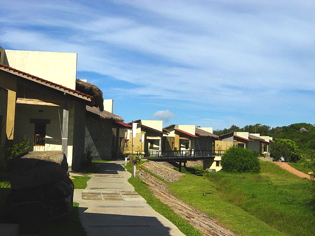 Elephant Corridor five star boutique hotel Sigiriya Sri Lanka Cultural triangle image image copyright InternetHolidaysBiz