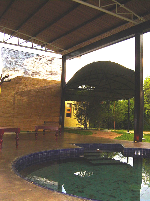 Elephant Corridor five star boutique hotel Sigiriya Sri Lanka Cultural triangle image IHB100086 copyright InternetHolidaysBiz presidential suite