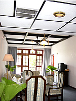 InternetHolidaysBiz Sri Lanka picture gallery Kandy hotel accommodation Mahaweli Reach river hotel suite deluxe rooms accommodation copyright image IHB 100432